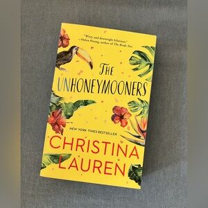 The Unhoneymooners Book by Christina Lauren